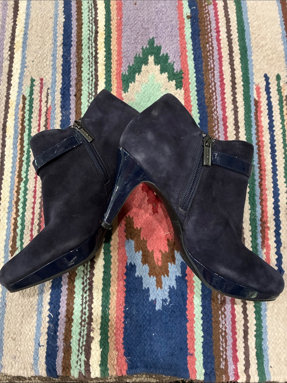 Bandolino suede ankle booties